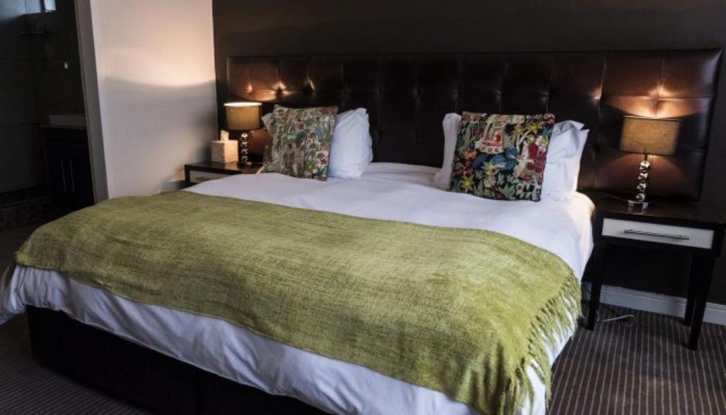Ascot Hotel Johannesburg Buitenkant foto